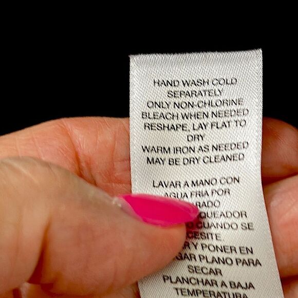 Chico's Pencil Skirt Size 0 Size 4 Cutwork Black & Nude - Picture 16 of 16